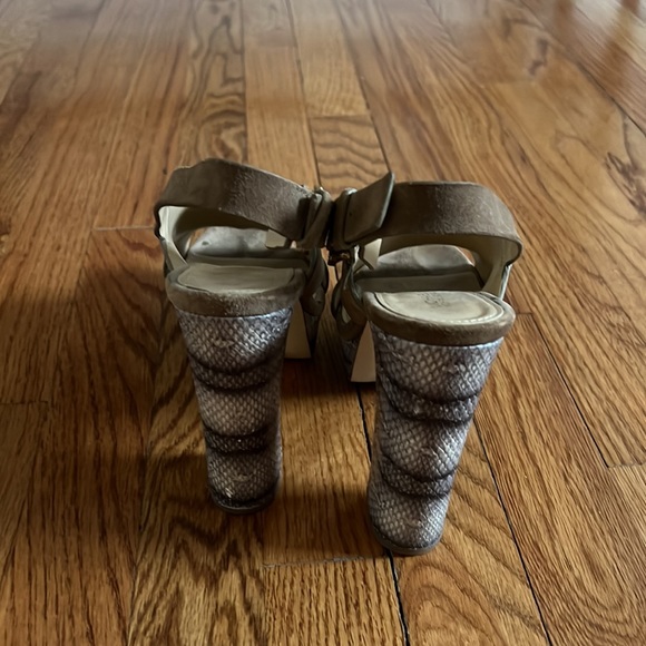 Michael Kors platform shoes - Picture 2 of 4